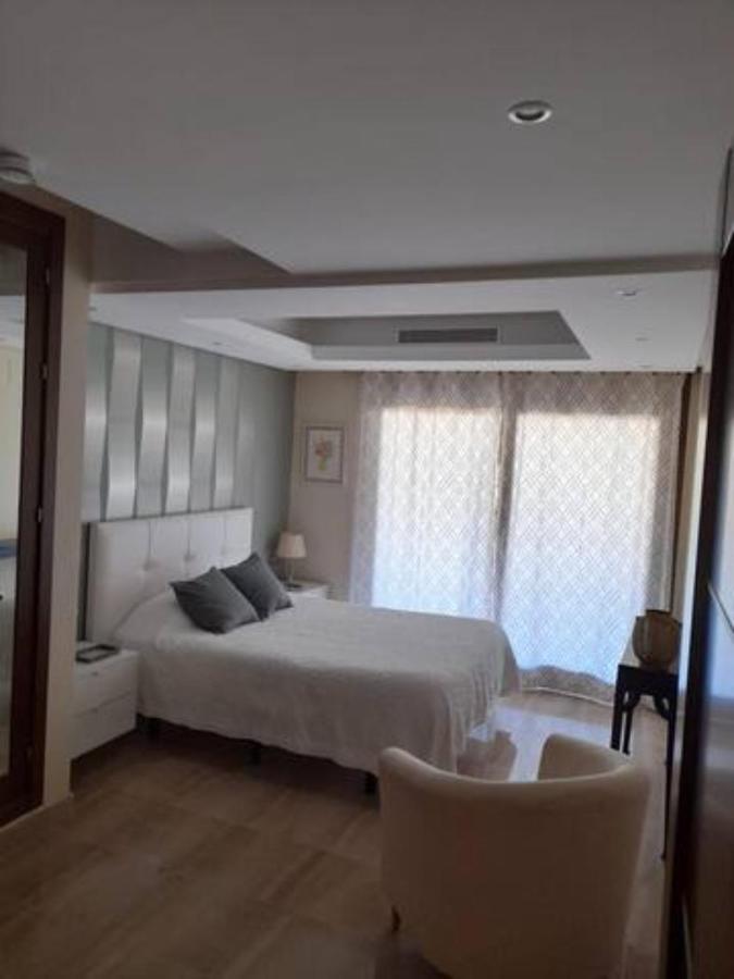 Bright Seafront Apartment-bahia De La Plata-4 People Appartement Estepona